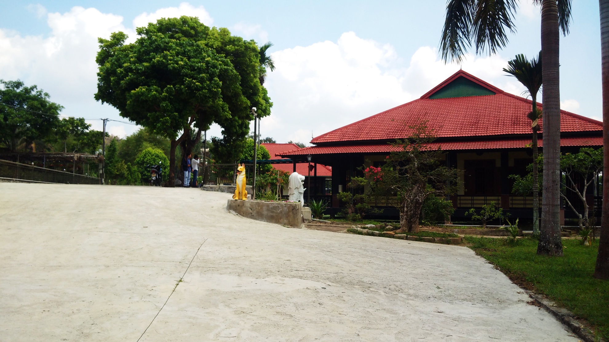 Biet phu cua Uy vien Thuong vu Tinh uy Kon Tum anh 6