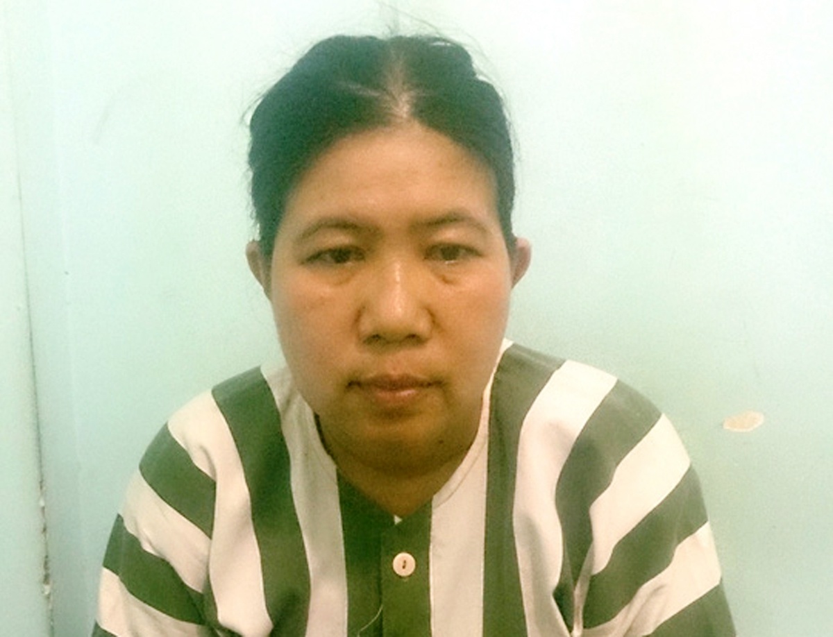 Bat 'nu phap su' ho bien tien, vang… thanh giay vun hinh anh