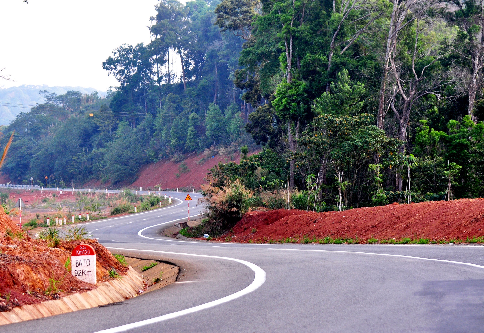 Du lich sinh thai Mang Den anh 2