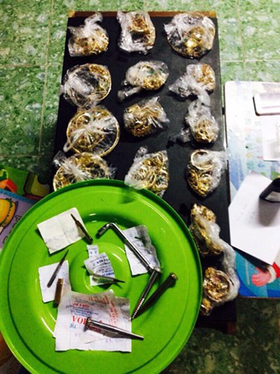 Trom hon 100 luong vang Binh Dinh anh 1