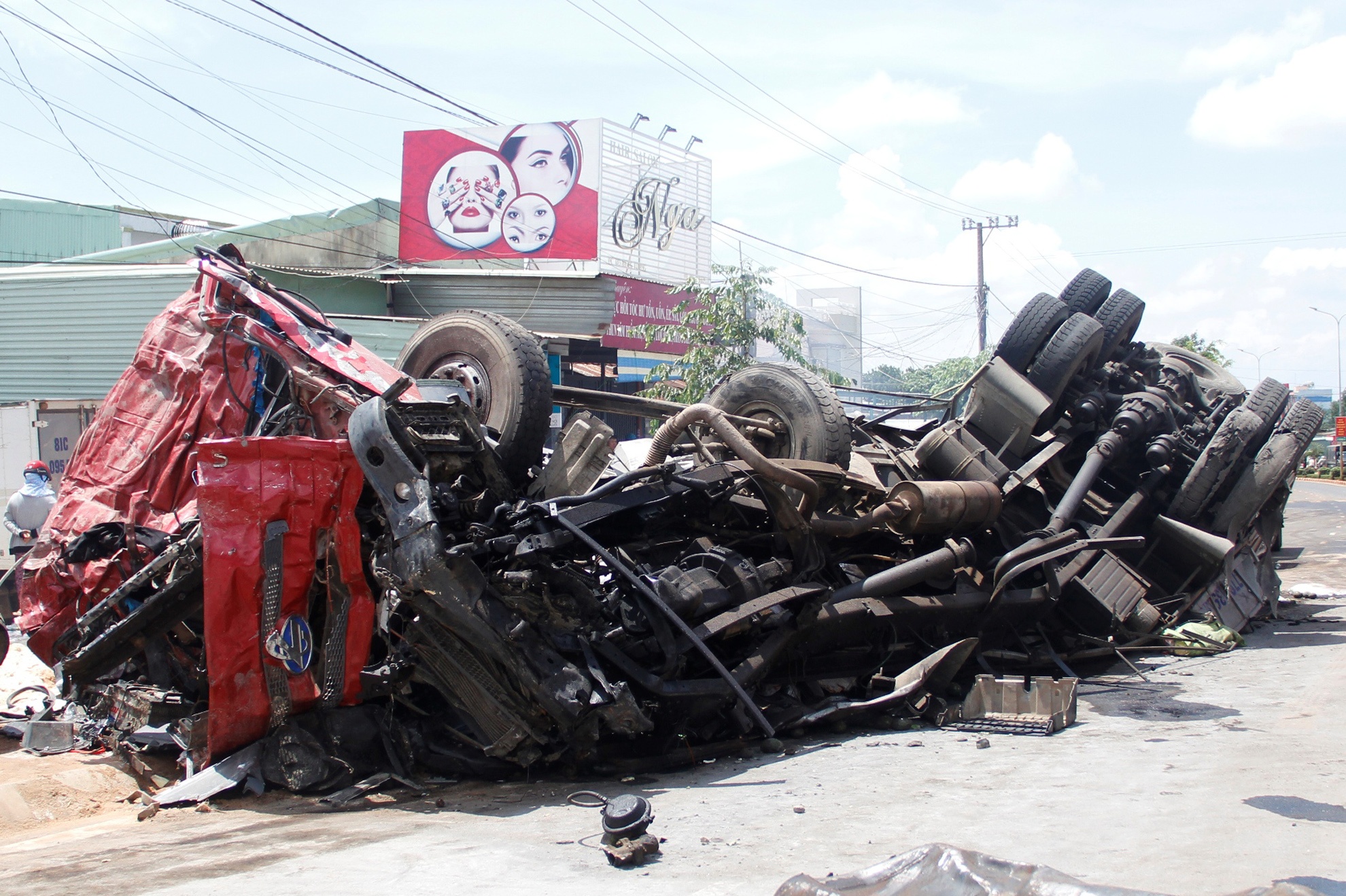 Tai nan 13 nguoi chet o Gia Lai: Tai xe duoc cap bang lai nam 2016 hinh anh