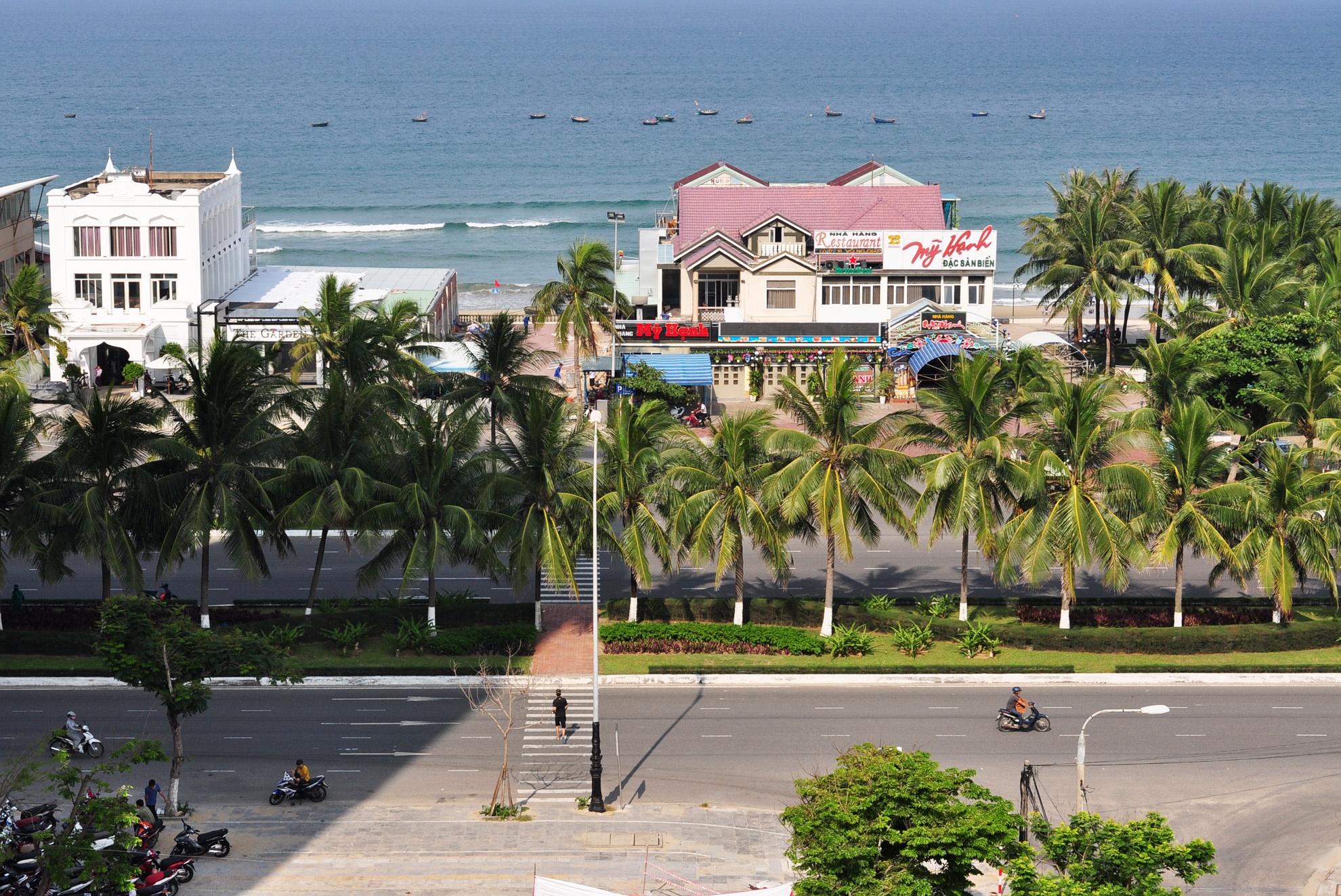 Con duong trieu do o pho bien Da Nang anh 13