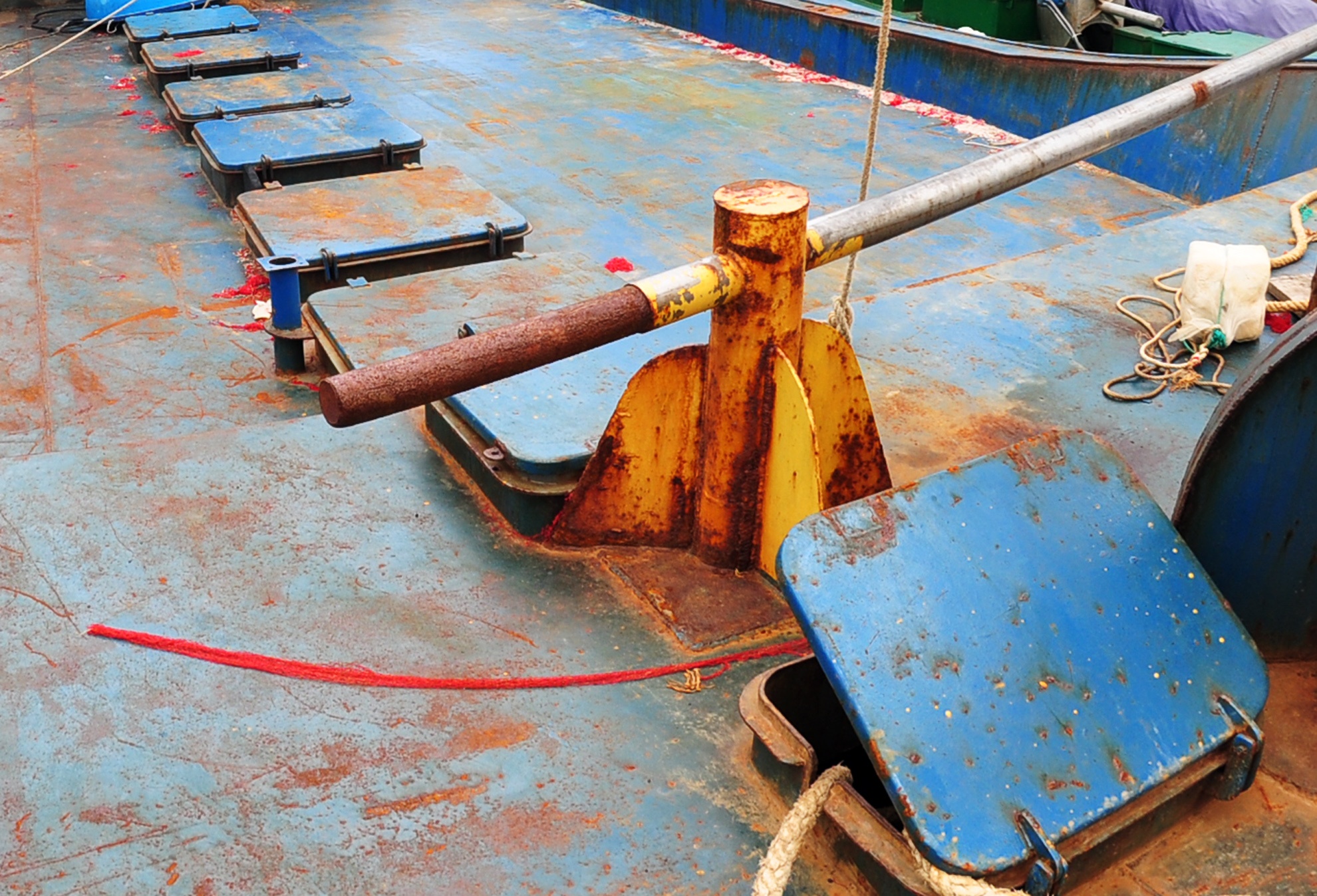 Tau vo thep hang chuc ty dong nam bo anh 6