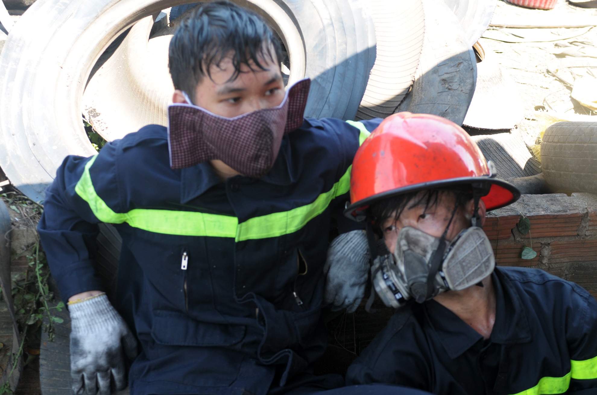 Hoa hoan o xuong tai che lop xe anh 9