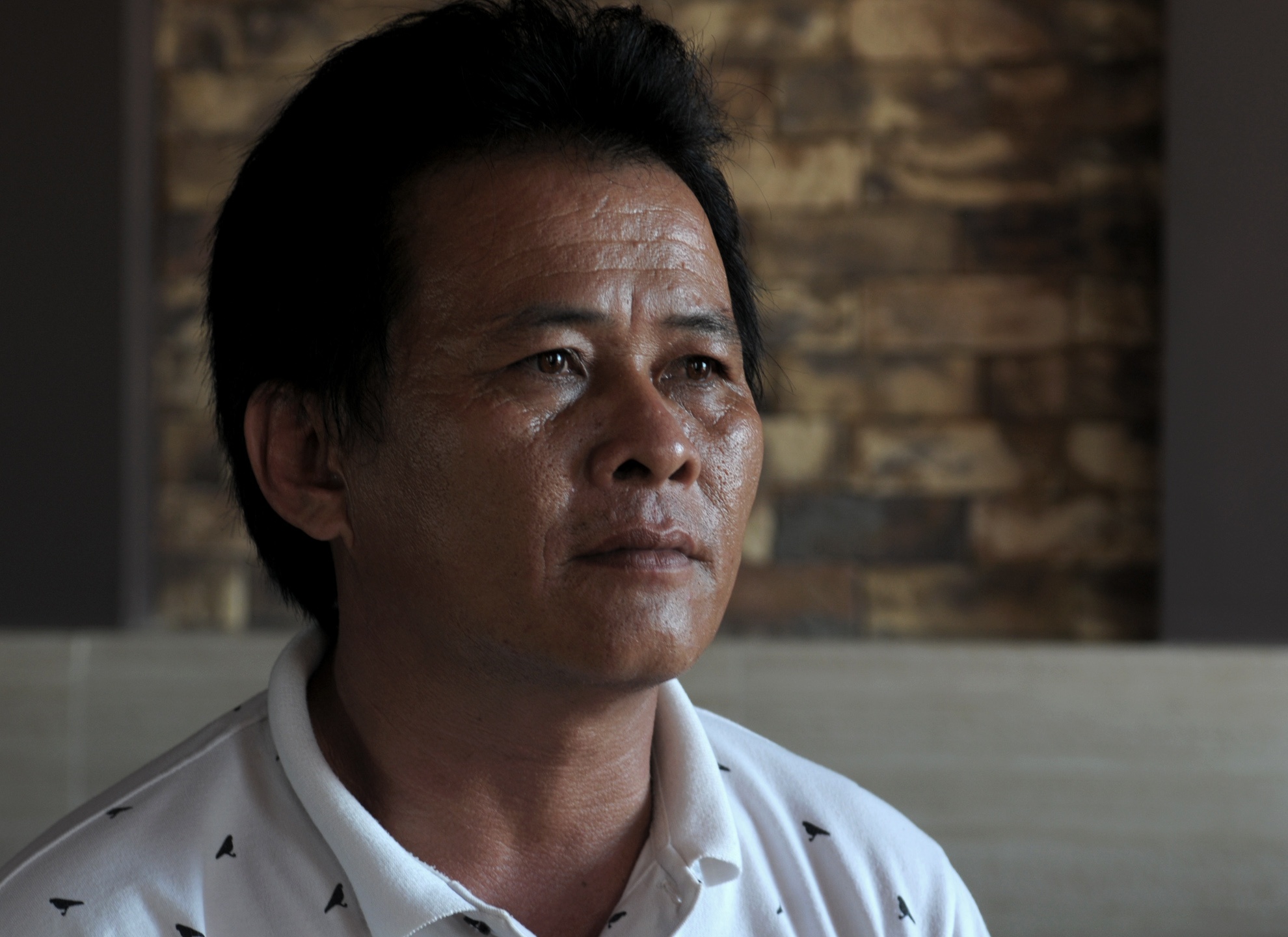 Chu tau vo thep lam canh tuyet vong sau khi tra phuong tien hinh anh