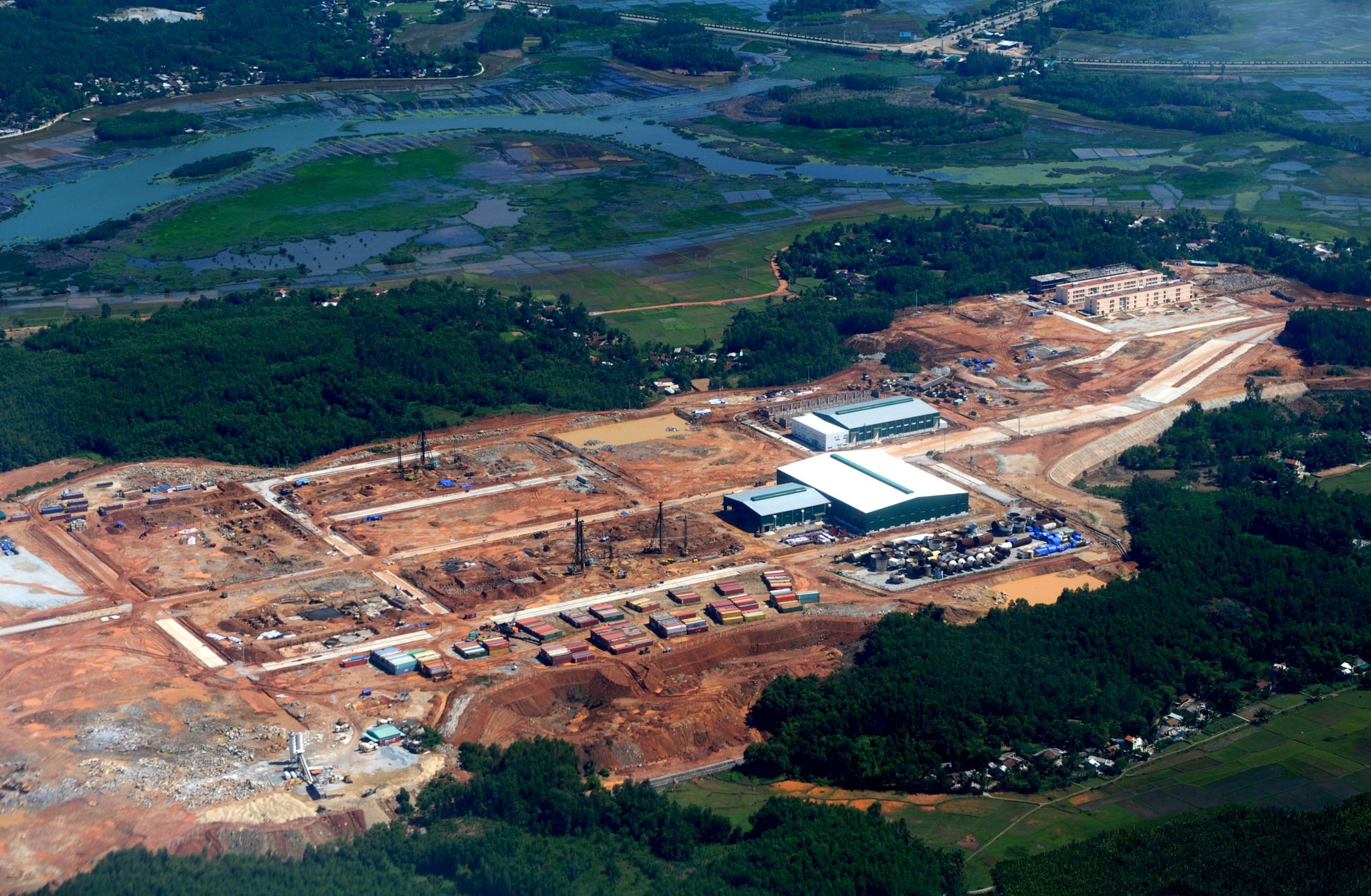 Quang Ngai yeu cau nha dau tu dat bao ve moi truong len hang dau hinh anh