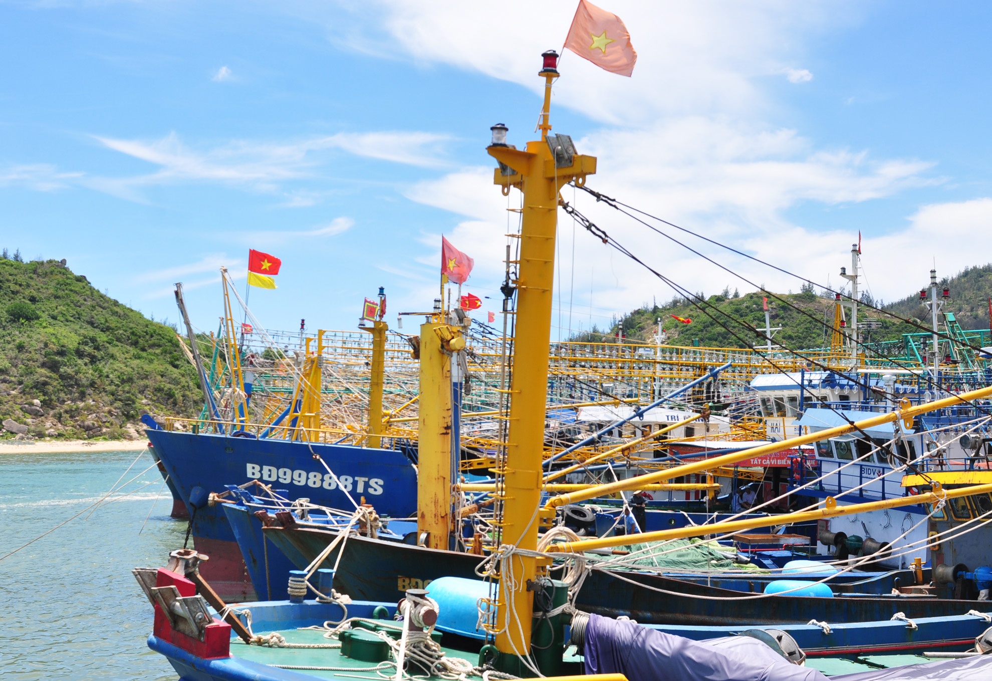 Tàu vỏ thép Bình Định ảnh 3 Tau vo thep Binh Dinh anh 3