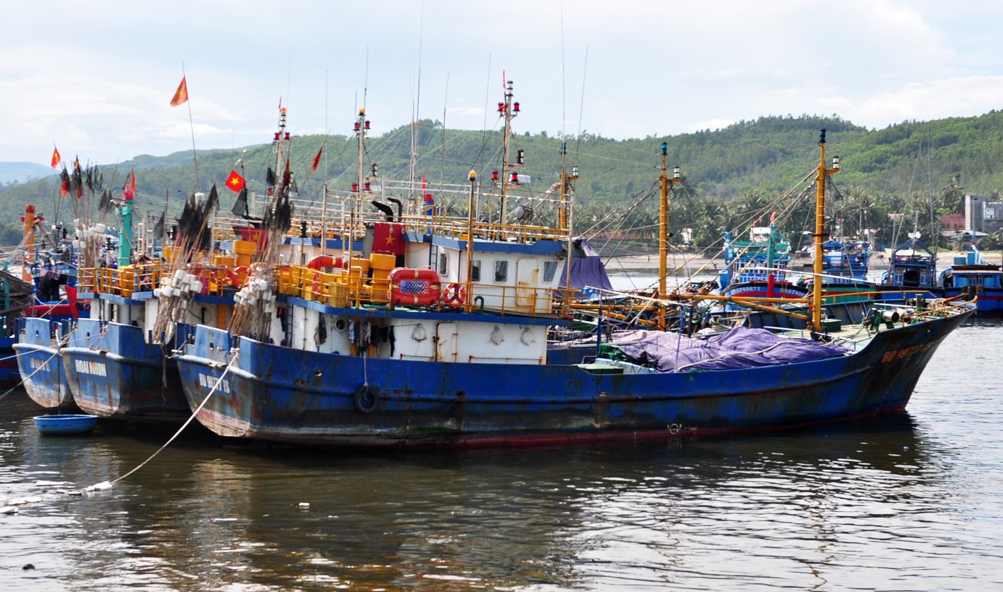 Tau thep Binh Dinh nam bo anh 1