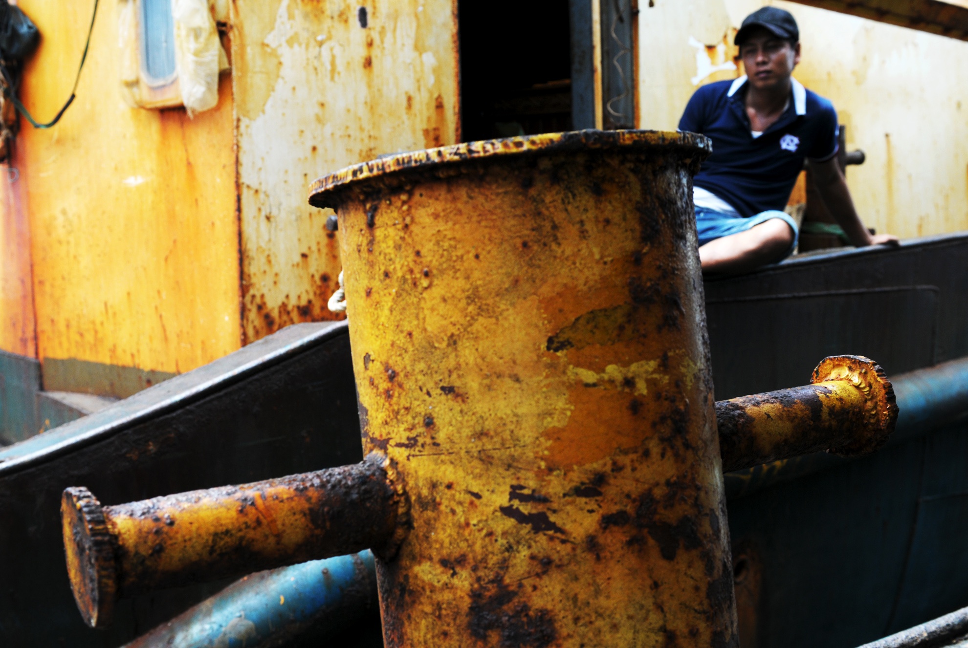 Tong cuc Hau can vao cuoc vu tau thep chuc ty nam bo hinh anh