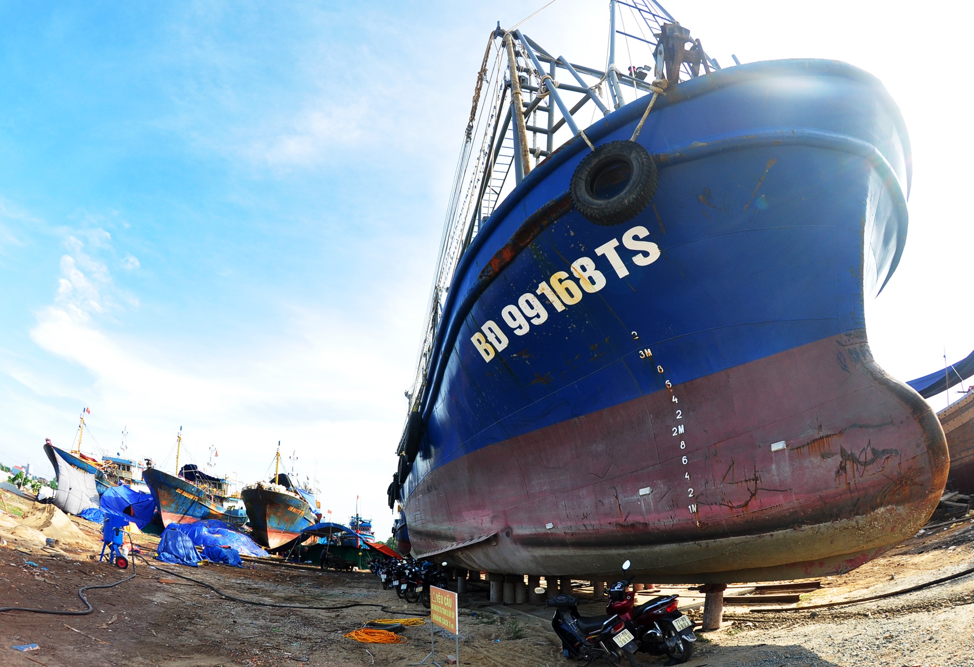 Tau thep Binh Dinh nam bo anh 2