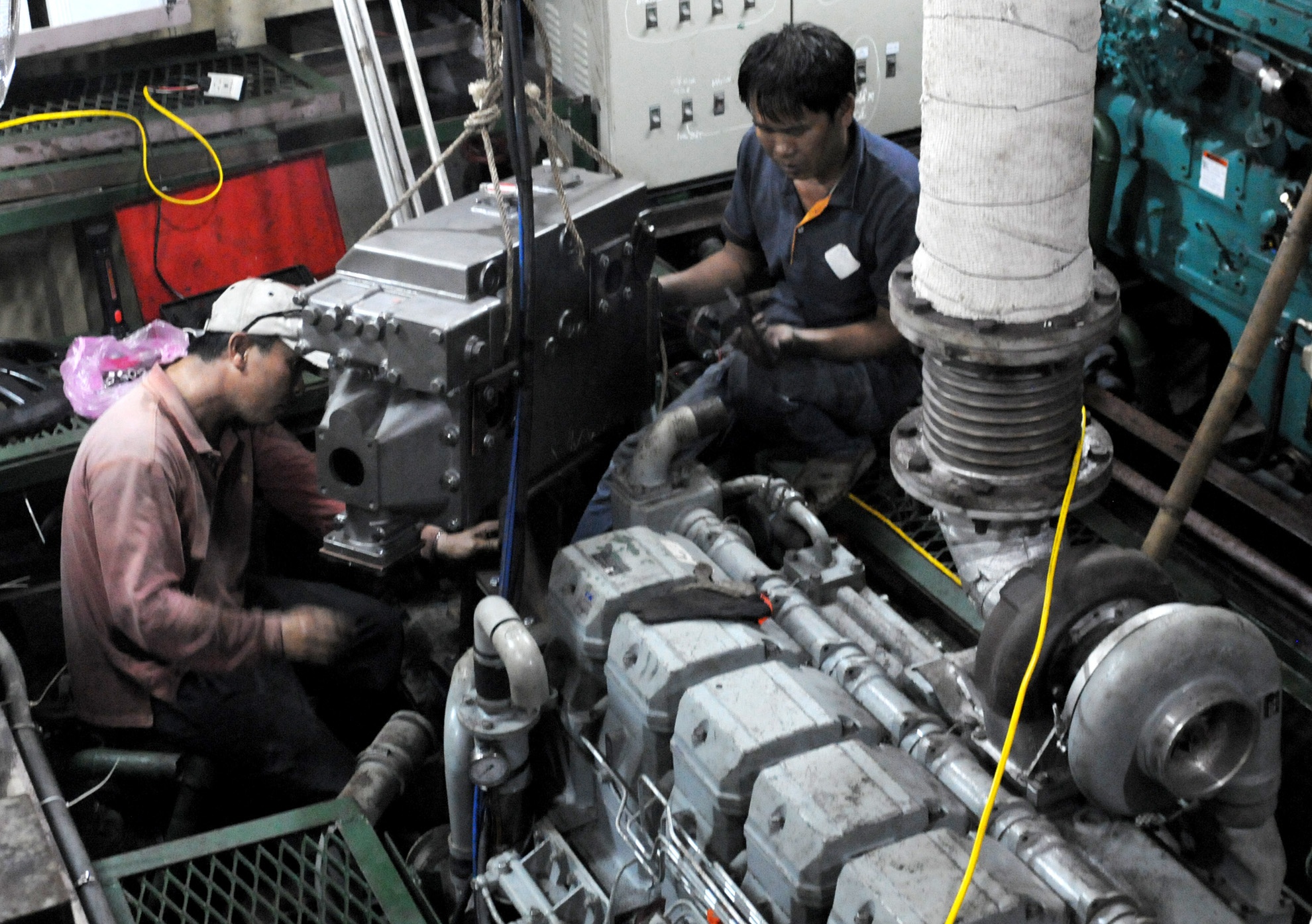 Tàu thép Bình Định chục tỷ nằm bờ ảnh 2 Tau thep Binh Dinh chuc ty nam bo anh 2