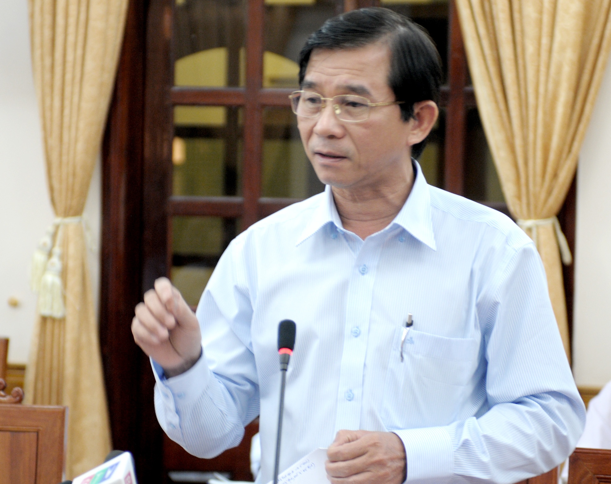 Tàu thép chục tỷ nằm bờ Bình Định  ảnh 1 Tau thep chuc ty nam bo Binh Dinh anh 1