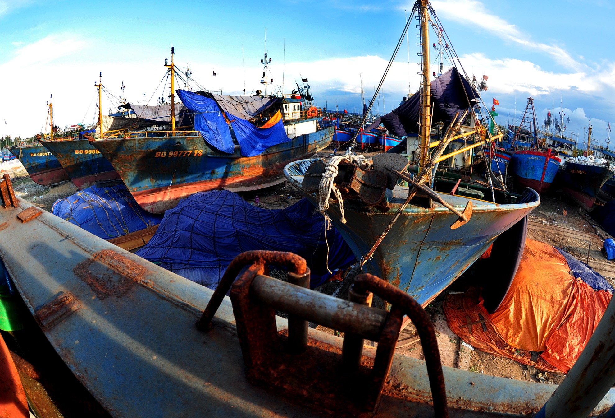 Sap het mua danh bat, chua tau thep hong nao duoc sua hinh anh