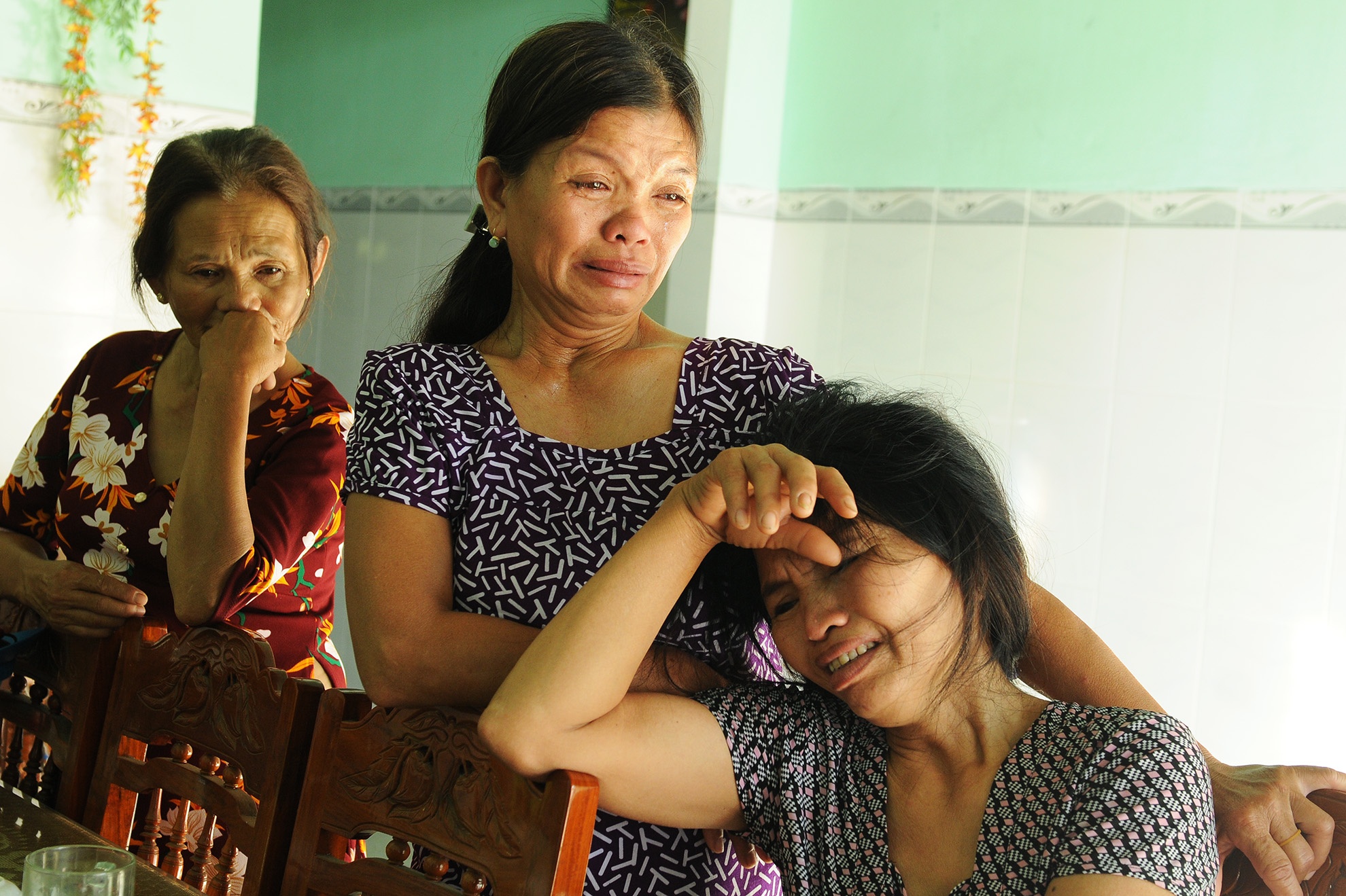 Nguoi than khac khoai ngong chong, con mat tich o Hoang Sa hinh anh