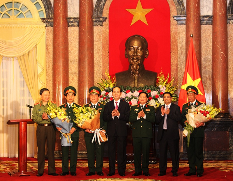 Chu tich nuoc thang ham thuong tuong,  trung tuong anh 1