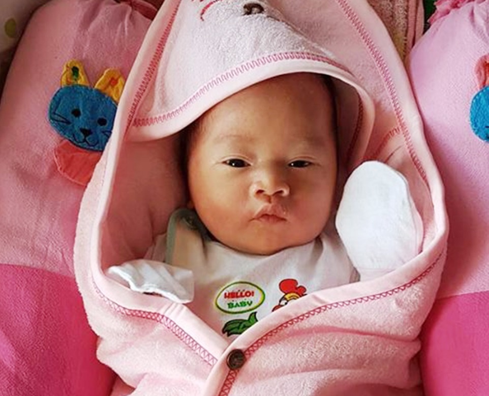 Đám cưới trong nhà sập mùa lũ Phú Yên  ảnh 1 Dam cuoi trong nha sap mua lu Phu Yen anh 1