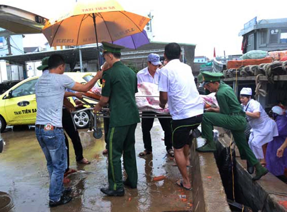 San phu Ly Son vuot song lon vao dat lien vuot can hinh anh