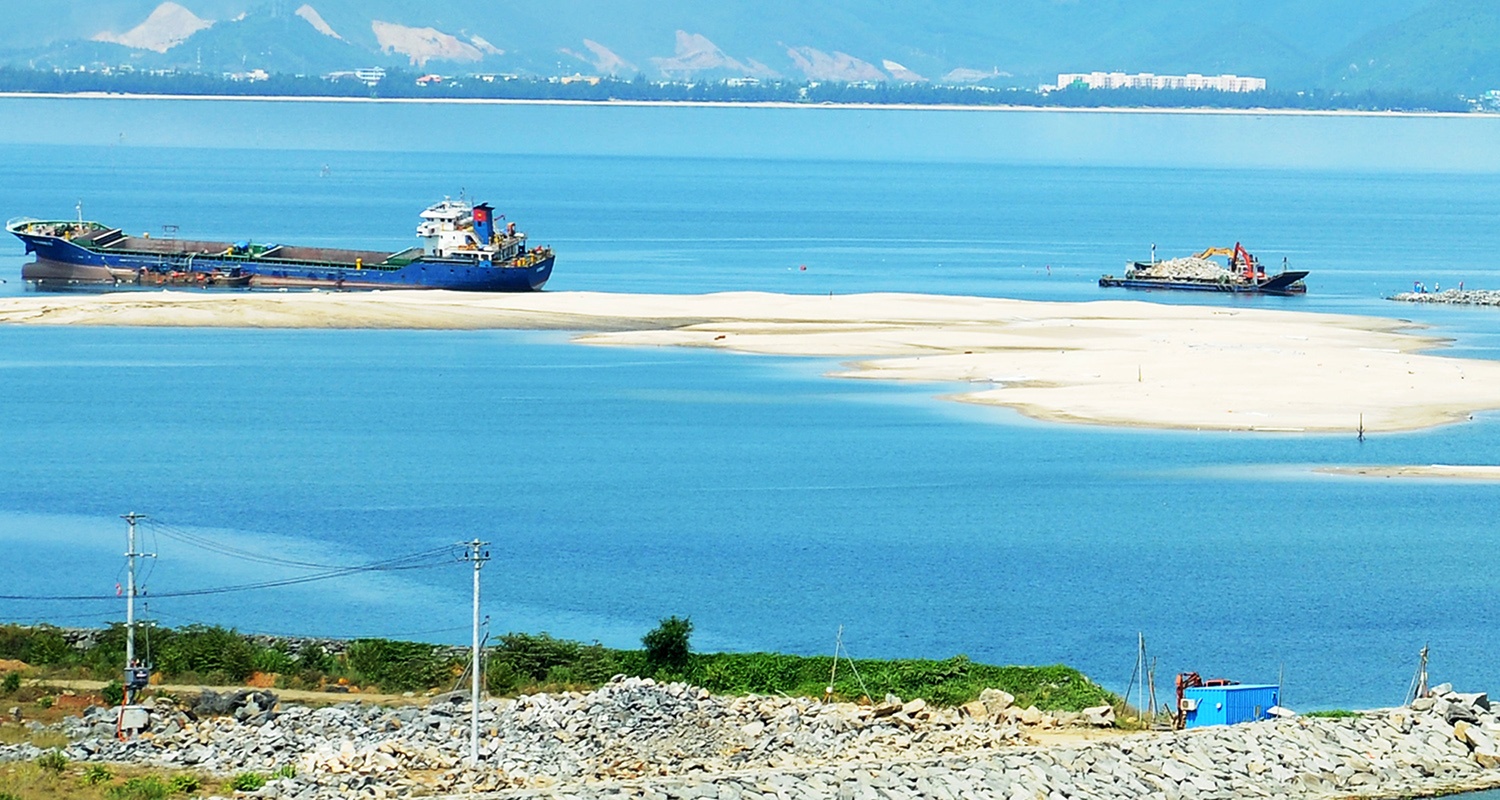 Hang loat du an dat dai, nha cong san Da Nang bi dieu tra hinh anh