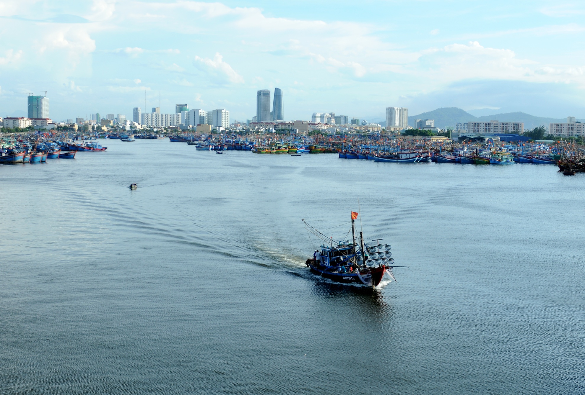 Mo huong lien ket tao dong luc phat trien mien Trung hinh anh