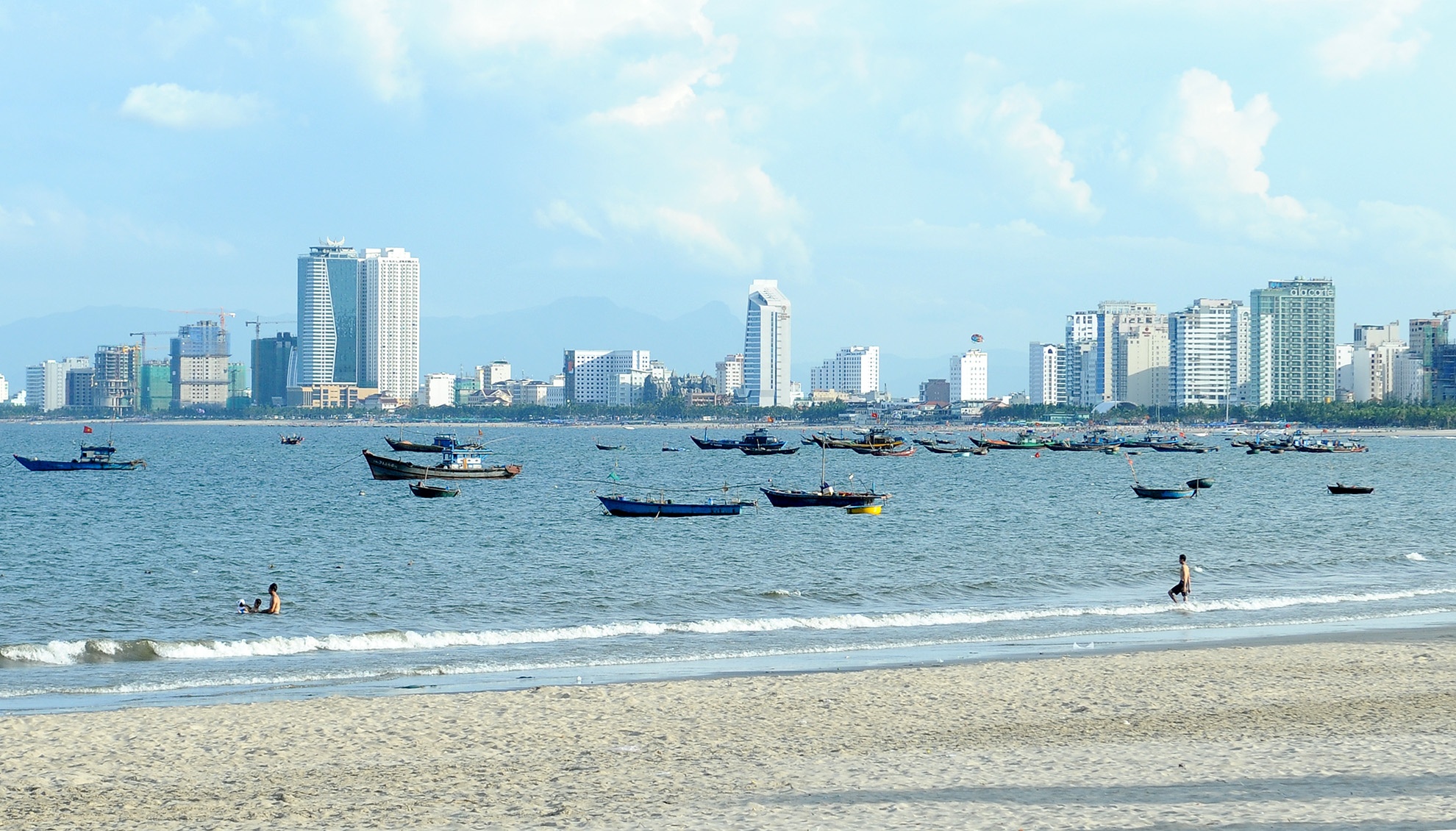 Mo huong lien ket phat trien mien Trung anh 2