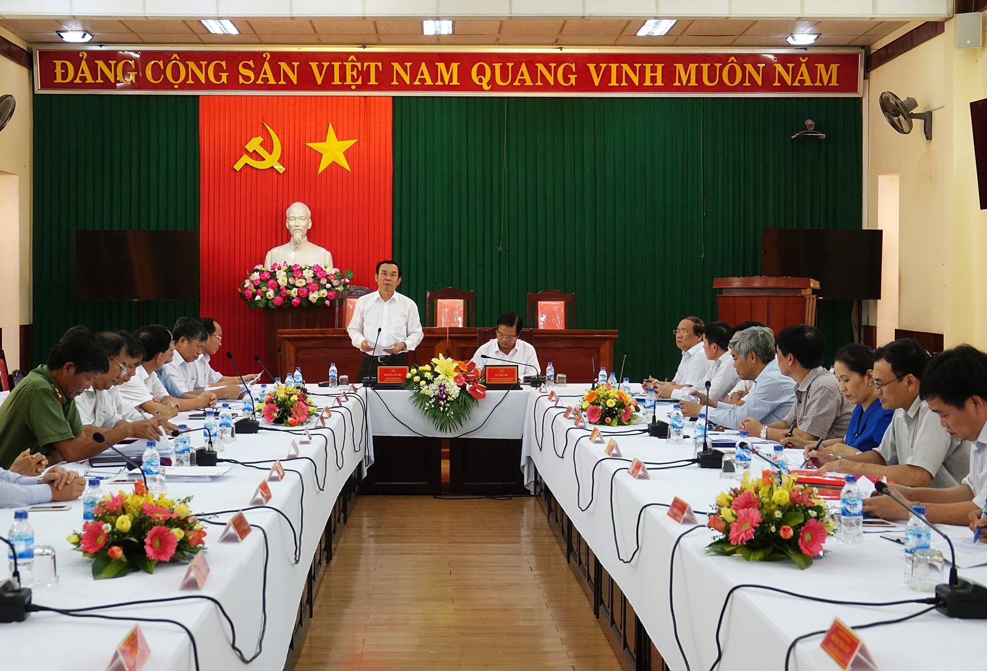 Kiem tra Ban Thuong vu Tinh uy Quang Ngai anh 1