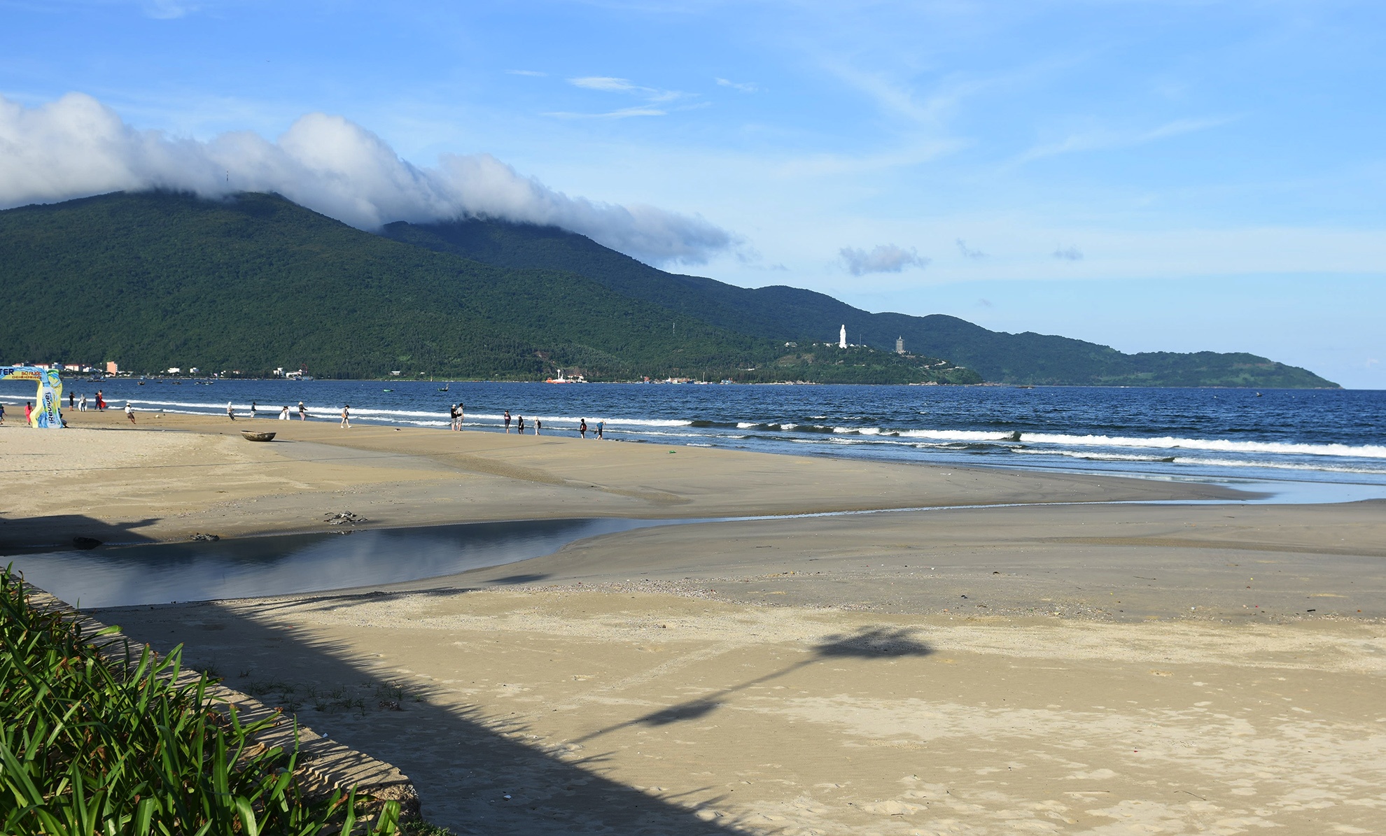 Chủ tịch Đà Nẵng thị sát tiến độ chỉnh trang đô thị ảnh 2 Chu tich Da Nang thi sat tien do chinh trang do thi anh 2