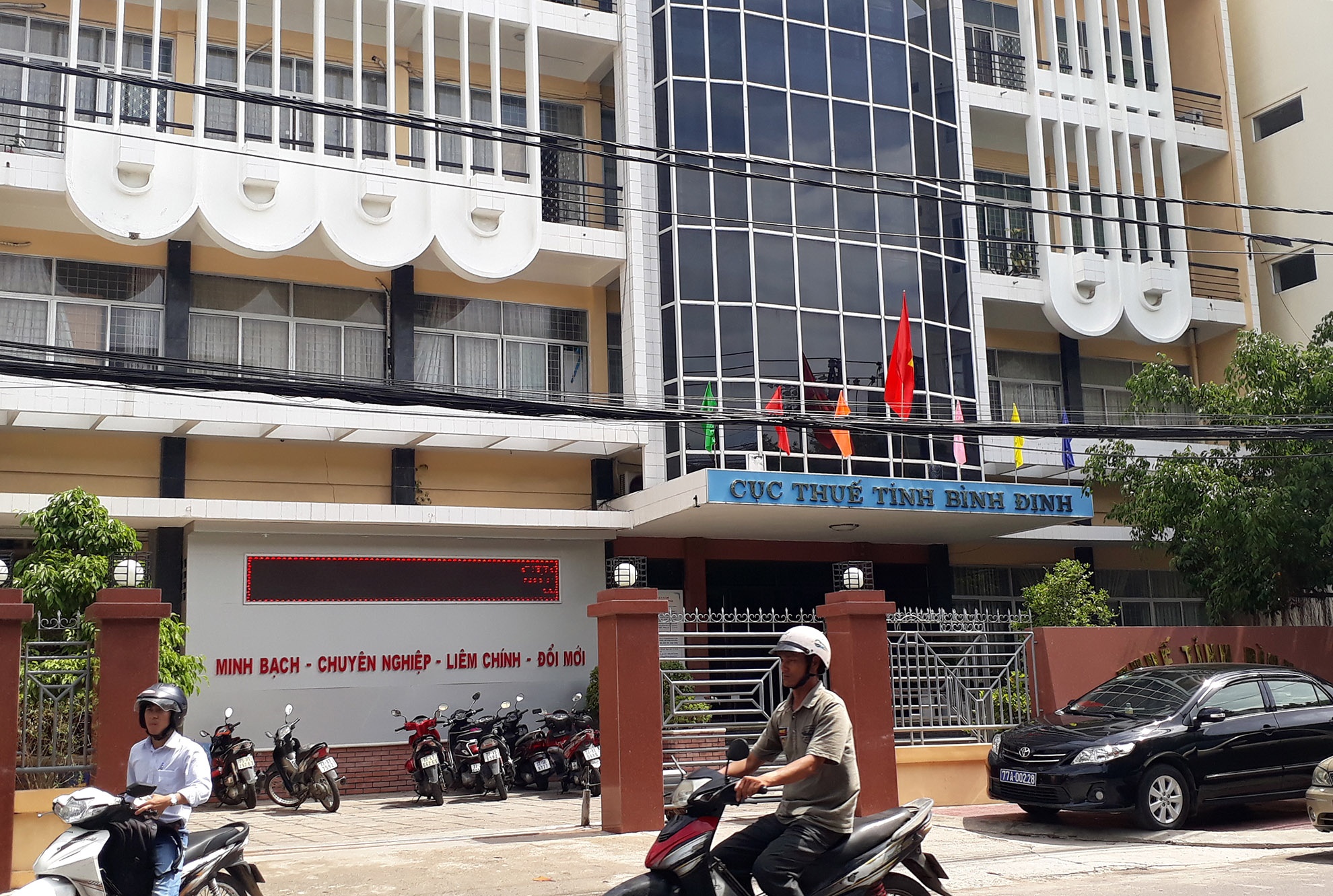 Chủ tịch tỉnh Bình Định ảnh 1 Chu tich tinh Binh Dinh anh 1