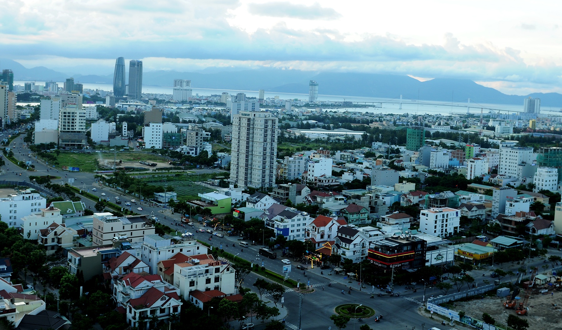 Doanh nhan Viet lac quan ve Tuan le cap cao APEC o Da Nang hinh anh