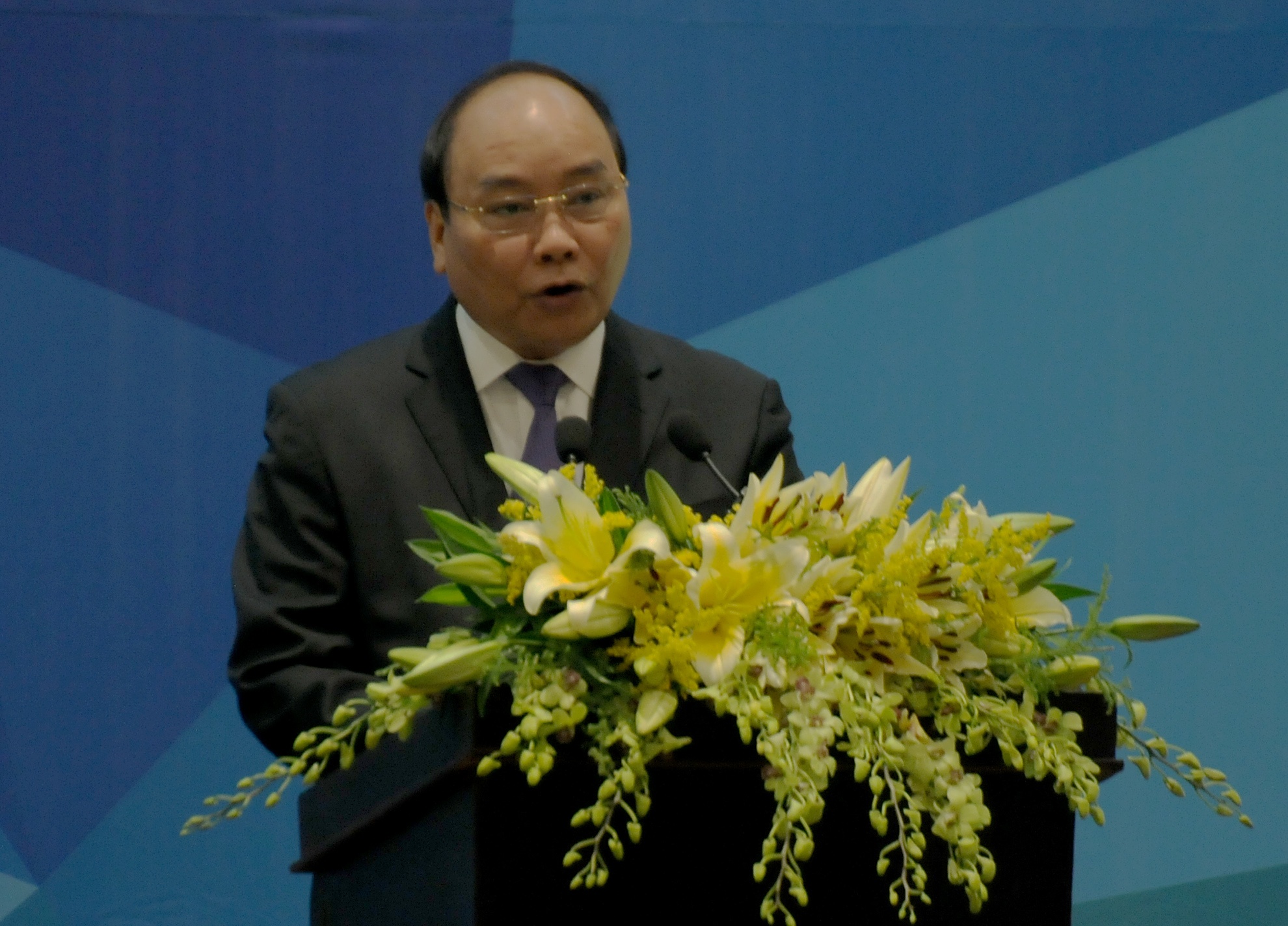 Thu tuong Nguyen Xuan Phuc du Hoi nghi Bo truong Tai chinh APEC hinh anh