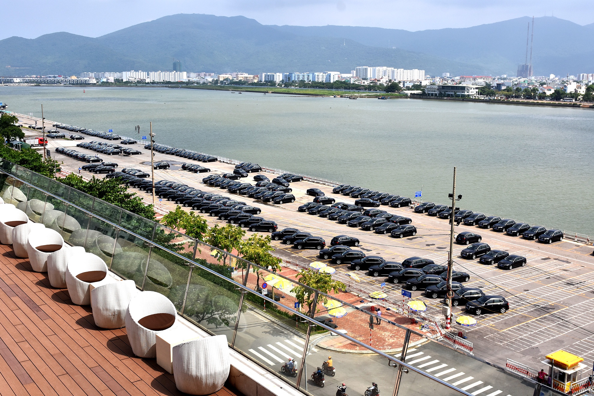 Dan xe sang hoi tu ve Da Nang phuc vu APEC anh 1