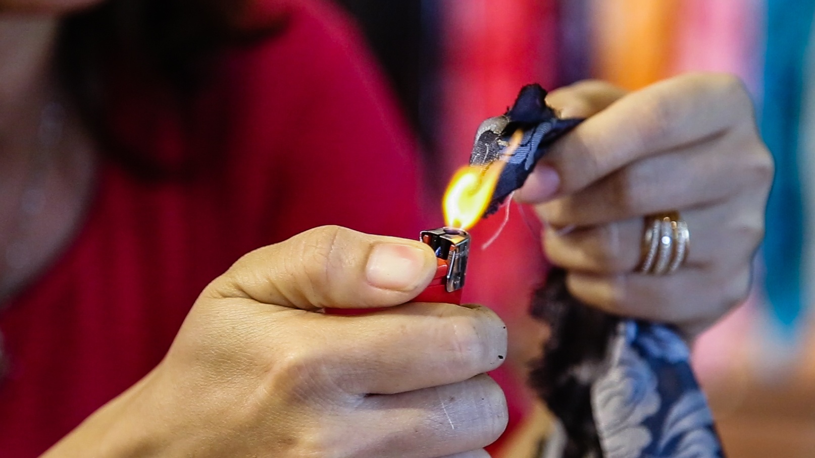 phan biet lua,  khai silk ban hang trung quoc anh 1