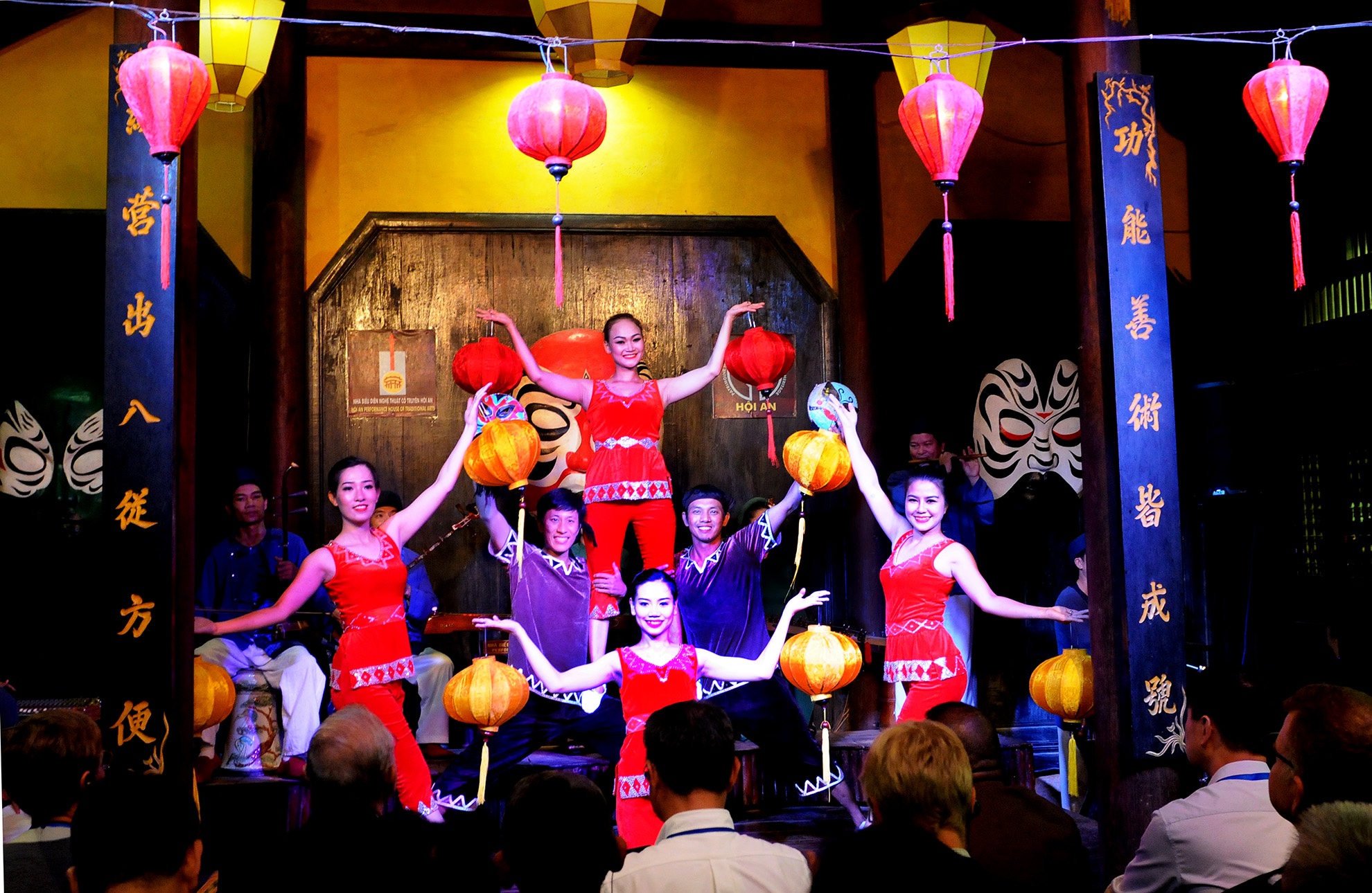APEC giup dua hinh anh Hoi An ra the gioi hinh anh