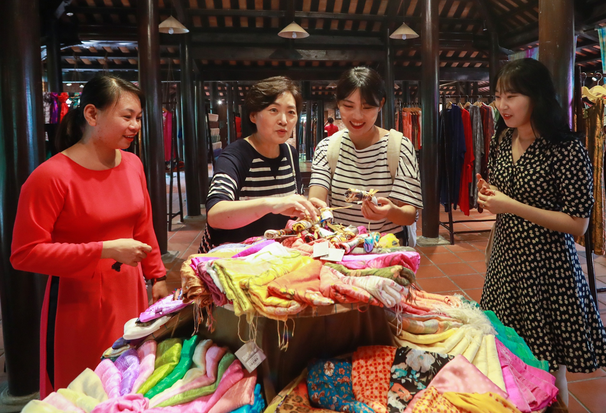 Lang lua to tam truyen thong 300 nam giua do thi co Hoi An anh 13