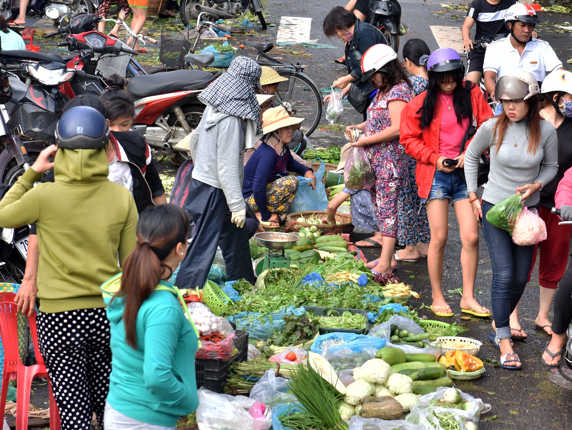 Hang tram tieu thuong Phu Yen doi cho anh 9