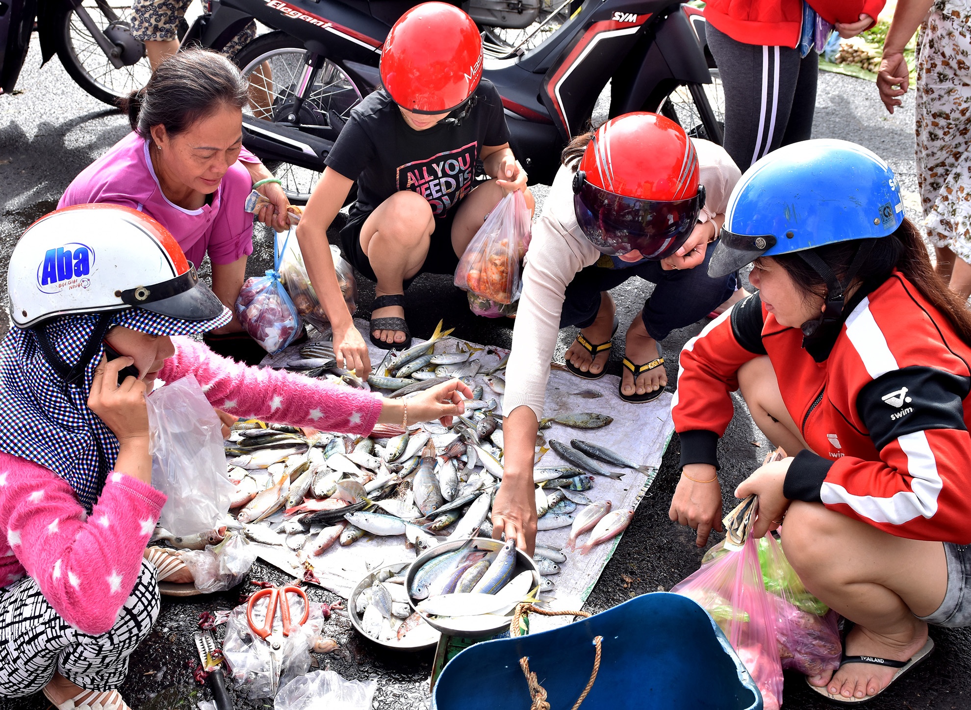 Hang tram tieu thuong Phu Yen doi cho anh 8