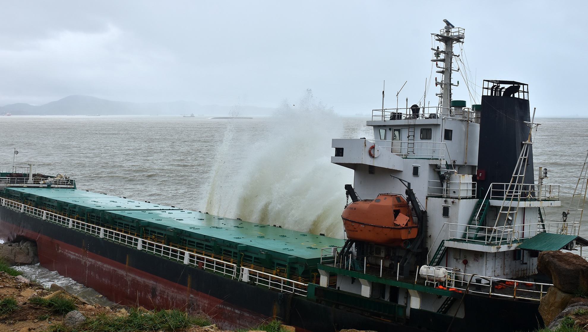 Chu tau hang gap nan thua nhan chu quan o con bao so 12 hinh anh