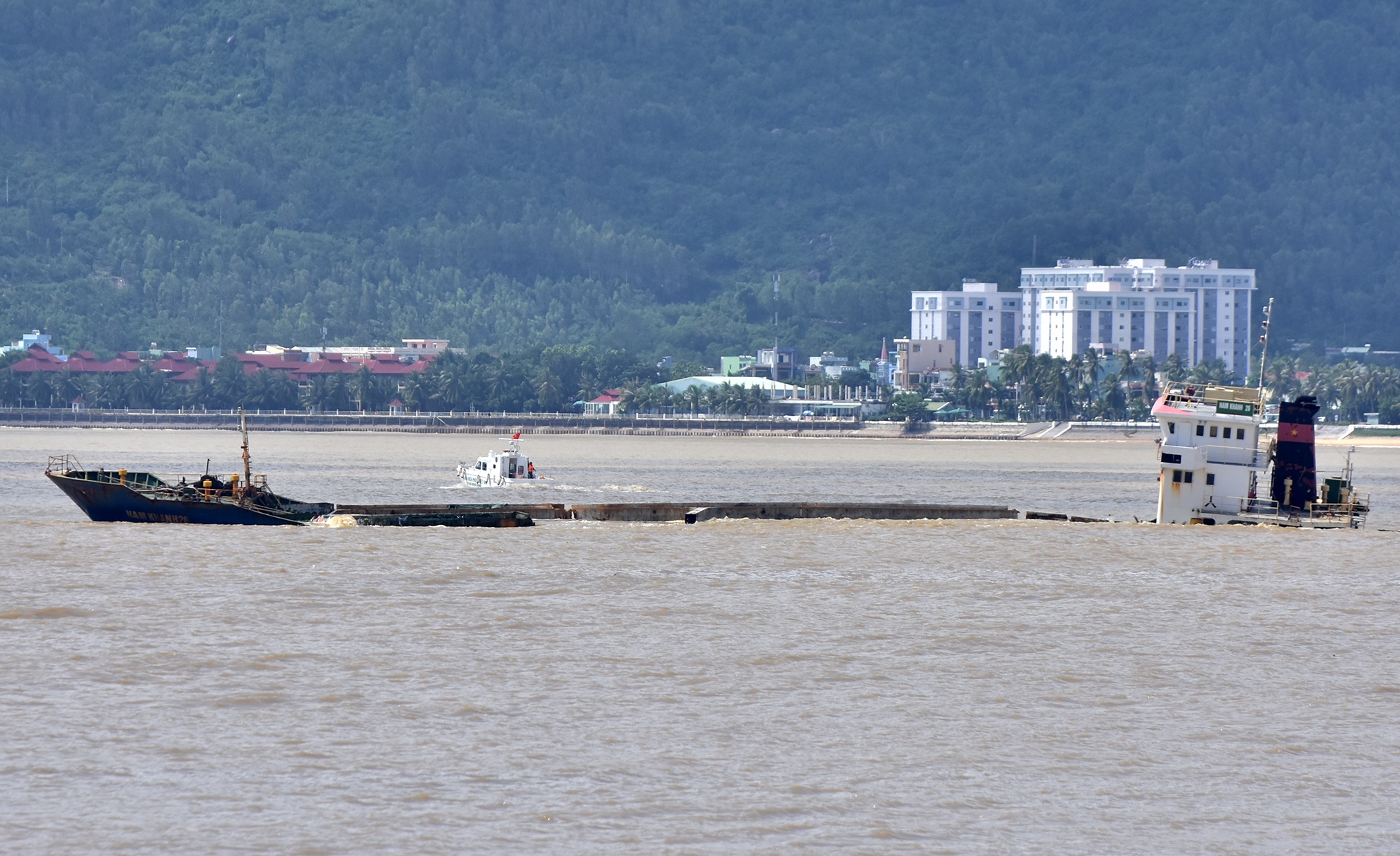 Bo truong Bo Tai nguyen & Moi truong ung pho su co dau tran anh 2