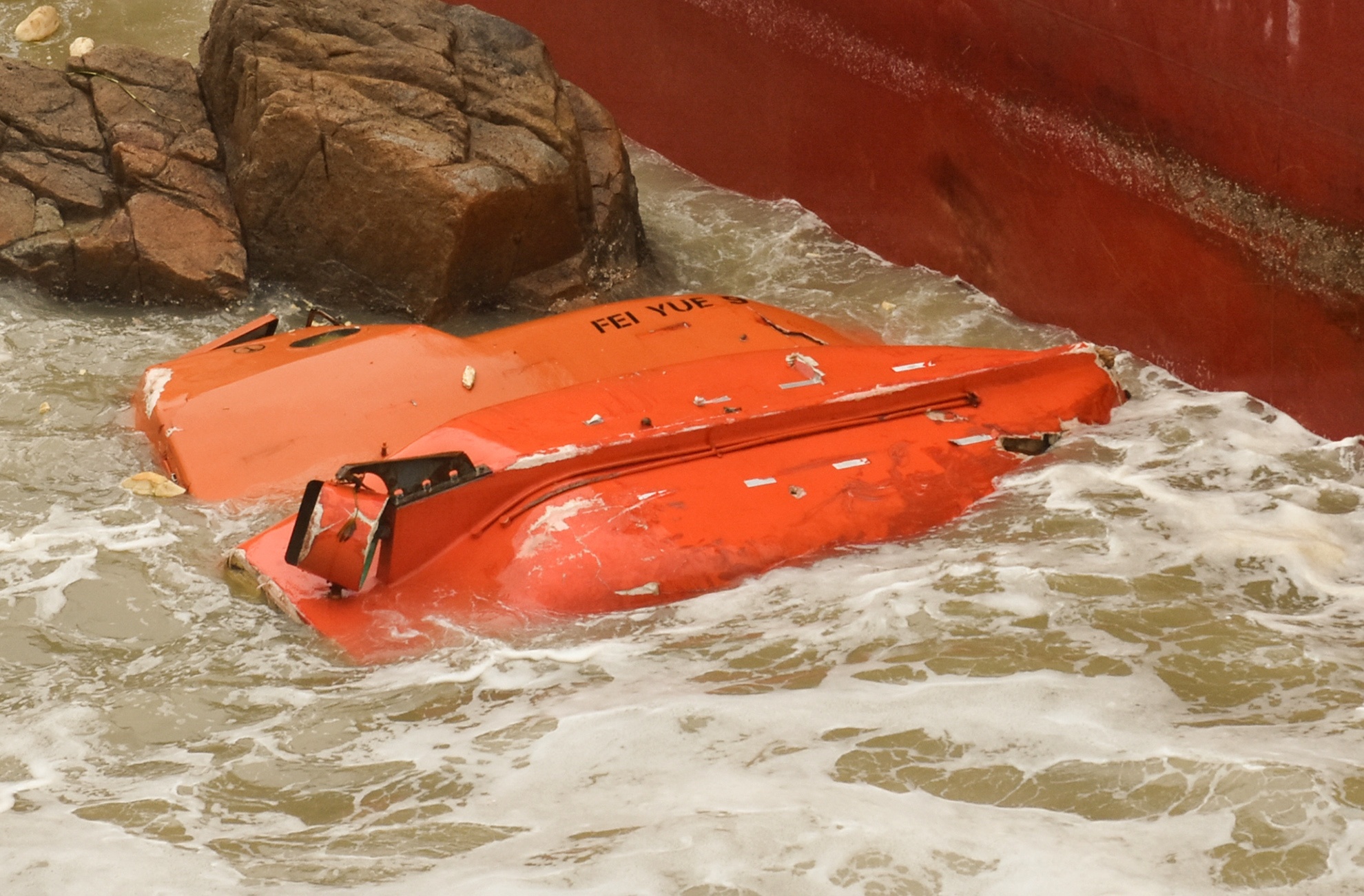 Tau cho hang chim o vung bien Quy Nhon anh 6