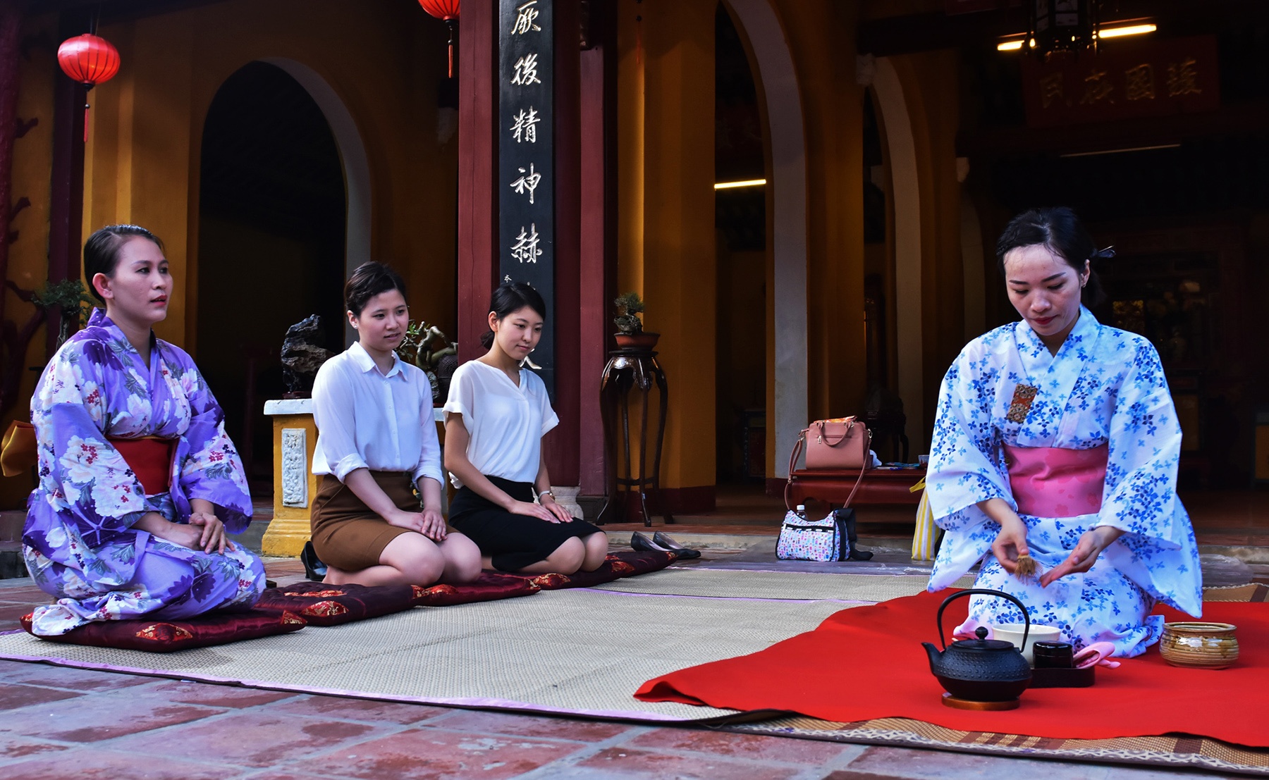 Hoi An don sach bun, tong duyet chuong trinh don APEC hinh anh