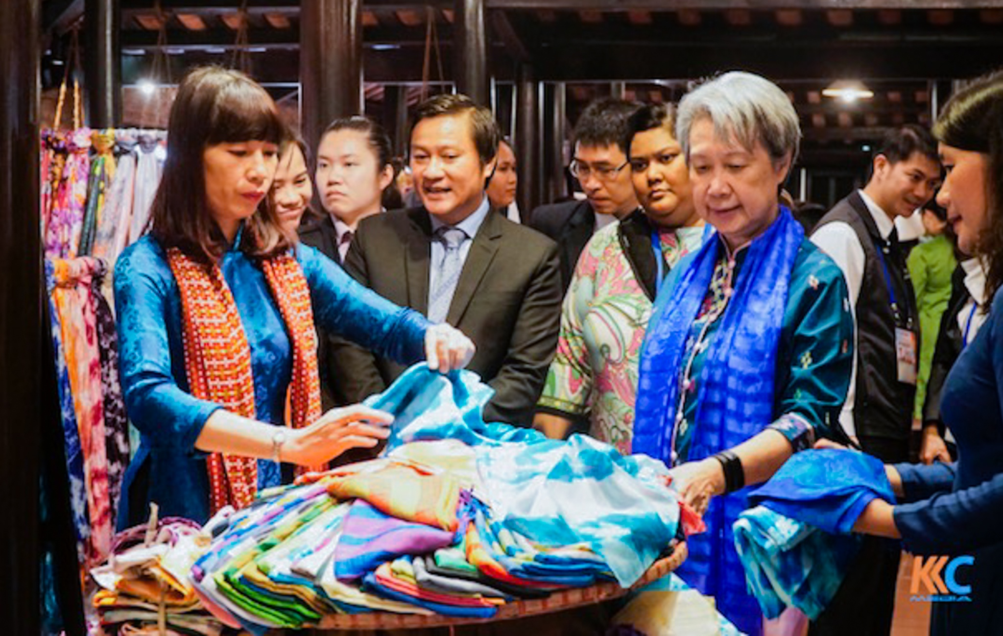 Phu nhan tham pho co Hoi An anh 14