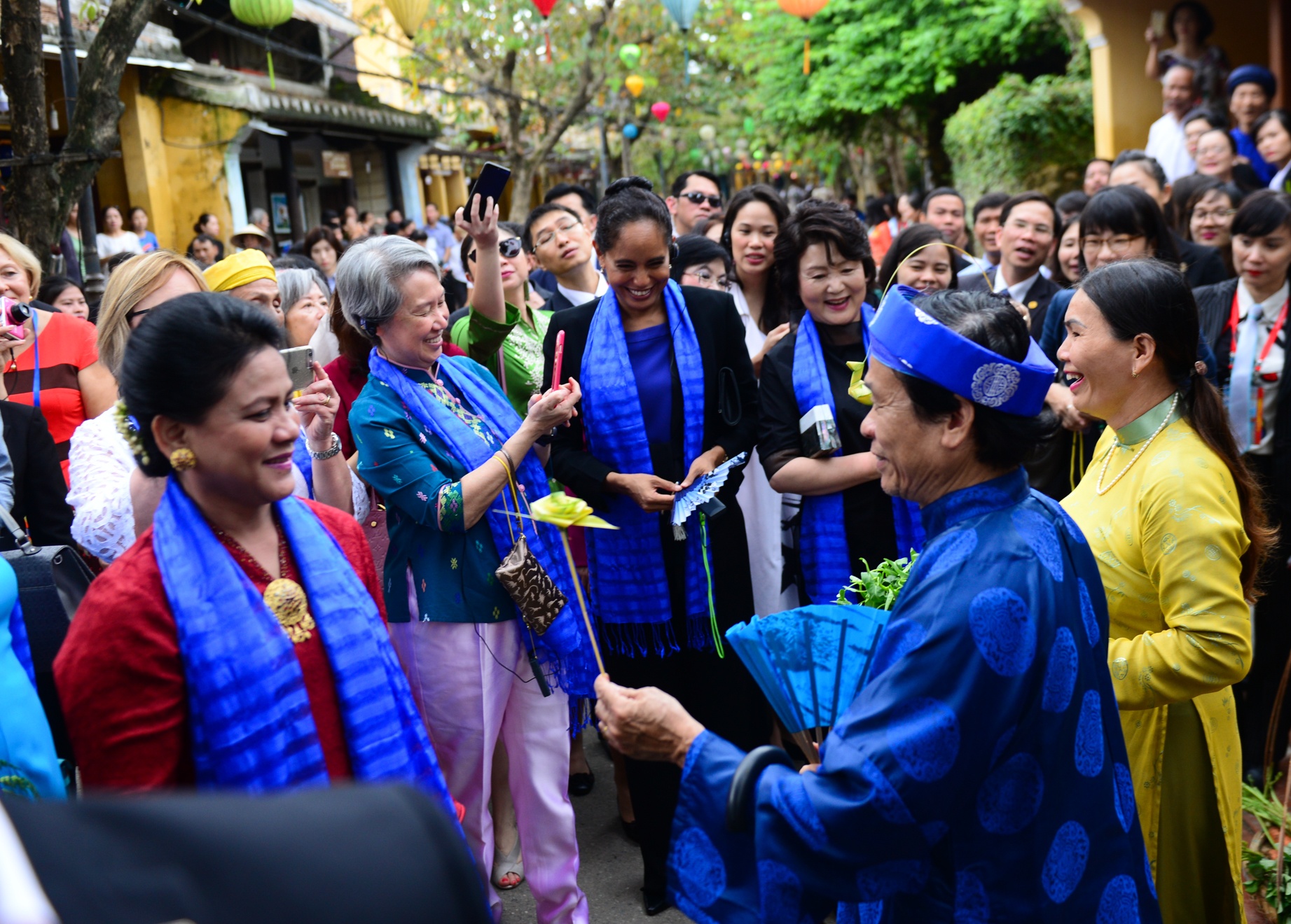 Phu nhan tham pho co Hoi An anh 4