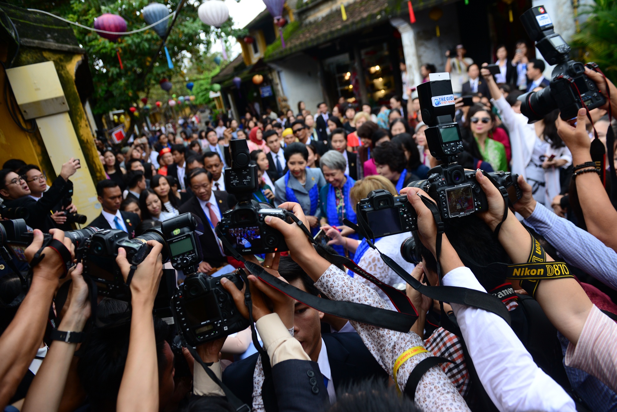 Phu nhan tham pho co Hoi An anh 5