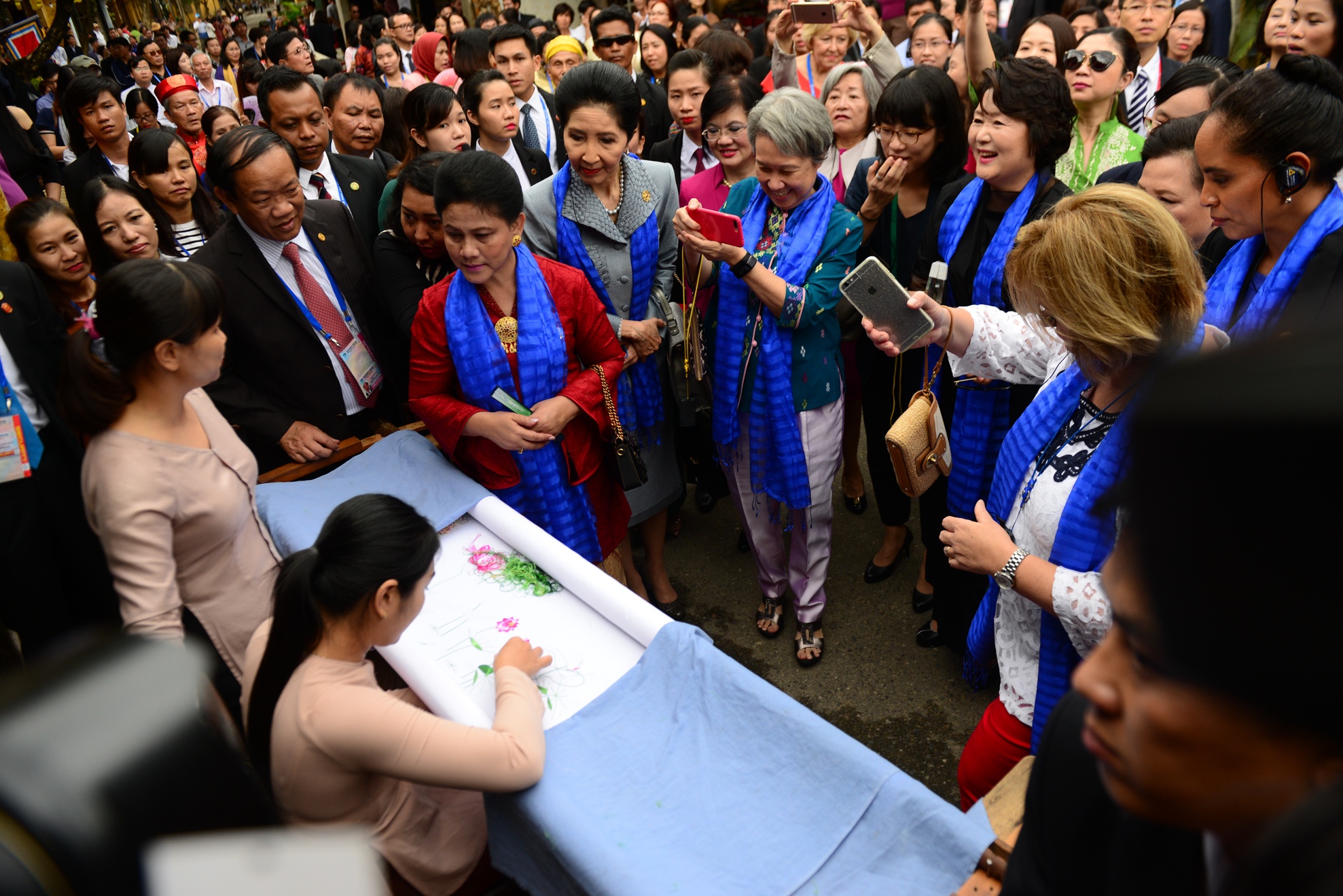 Phu nhan tham pho co Hoi An anh 6