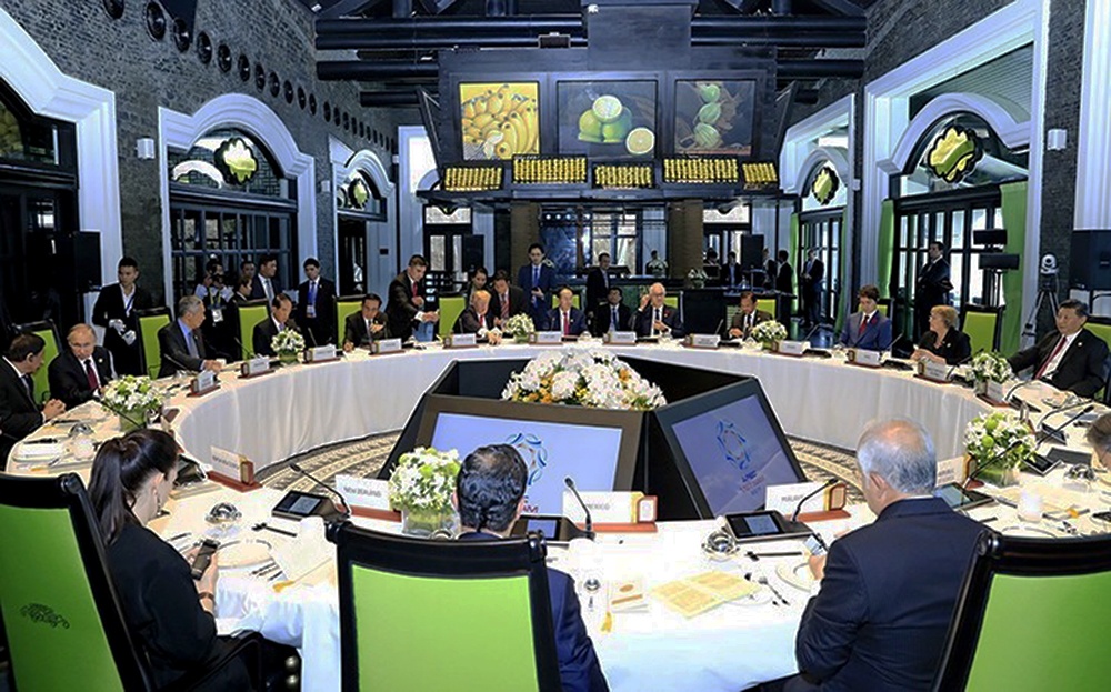 Ba me con cung vao bep phuc vu lanh dao cap cao APEC anh 11