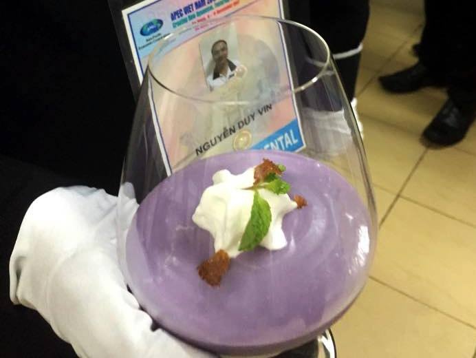 Ba me con cung vao bep phuc vu lanh dao cap cao APEC anh 17