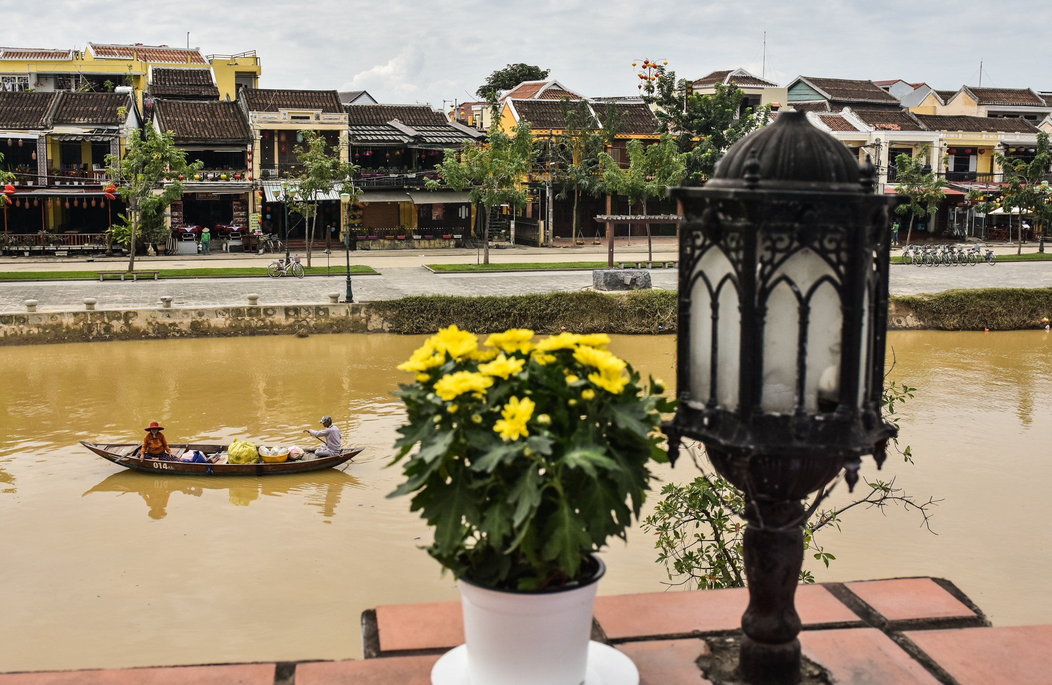 Nha hang chieu dai Thu tuong Nhat Ban anh 16