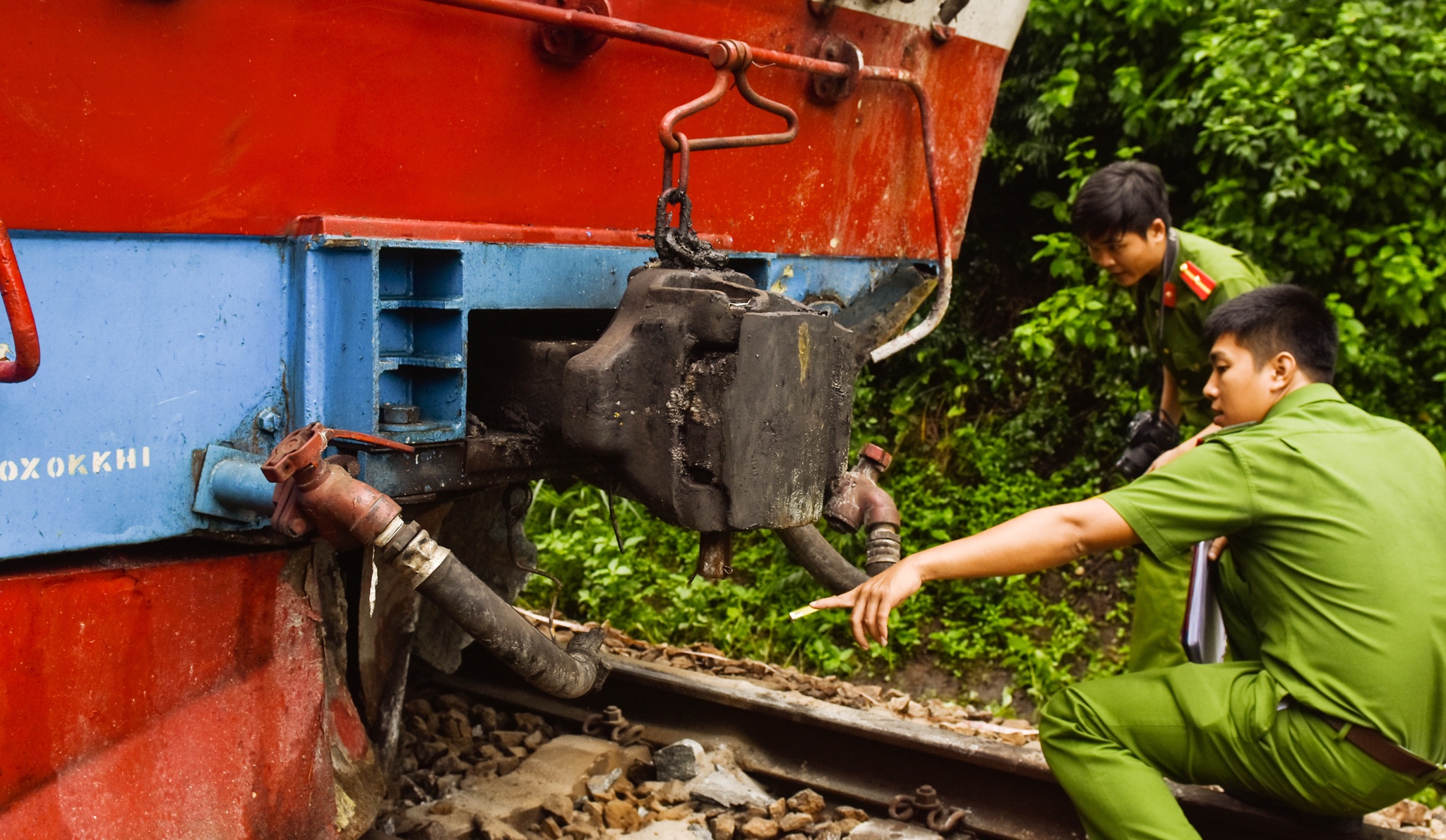 Duong sat Bac-Nam te liet anh 6