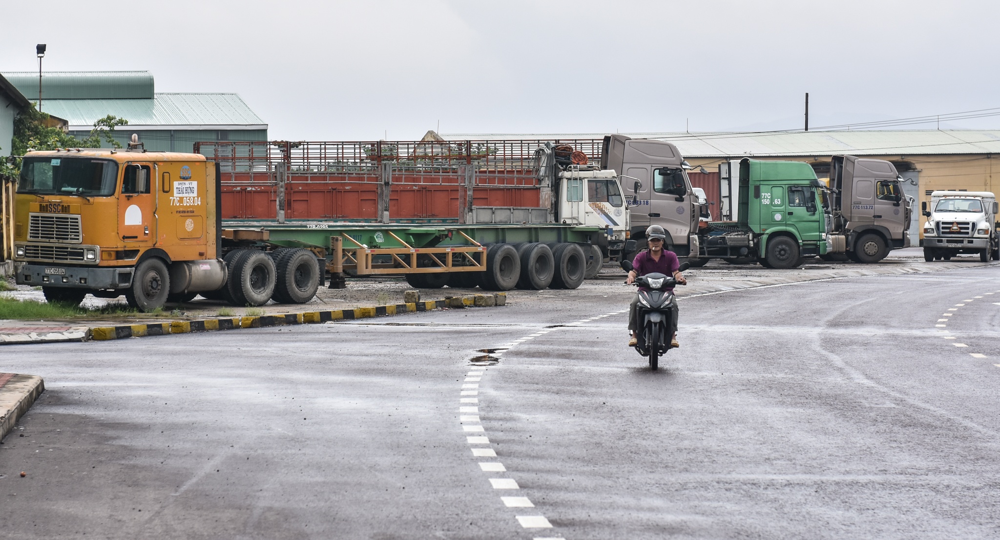 Nghia dia tau hang chim o Quy Nhon anh 13