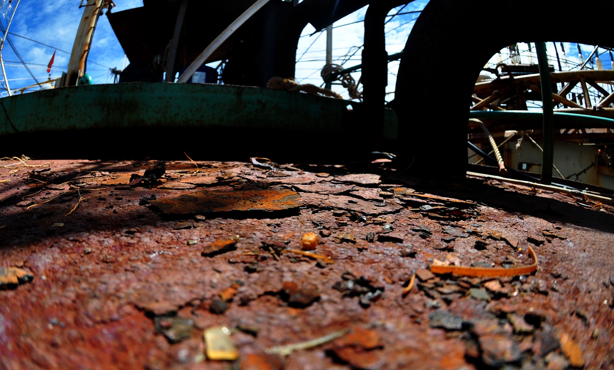 Ngư dân yêu cầu bồi thường vụ tàu thép hư hỏng 45 tỷ đồng ảnh 2 Ngu dan yeu cau boi thuong vu tau thep hu hong 45 ty dong anh 2