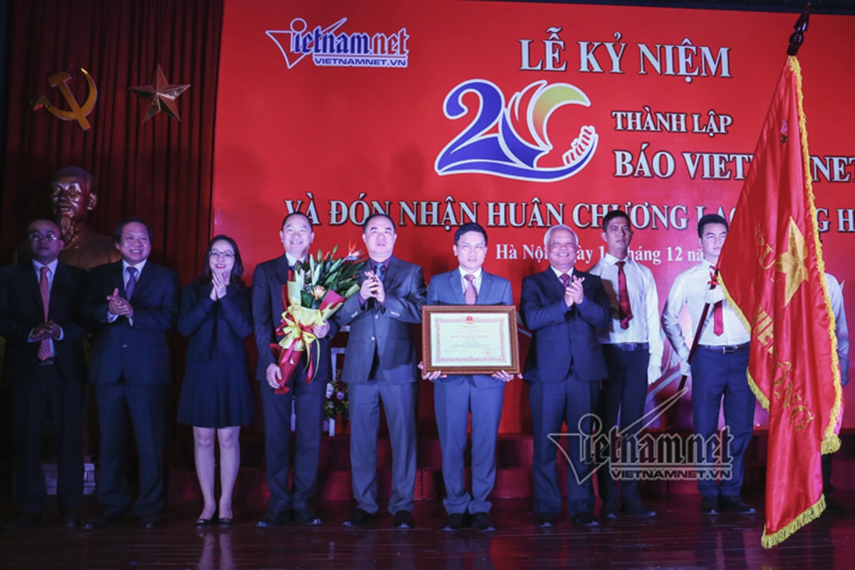 Bao VietNamNet nhan Huan chuong Lao dong hang nhi hinh anh